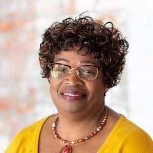 Meet your Posher, Janet